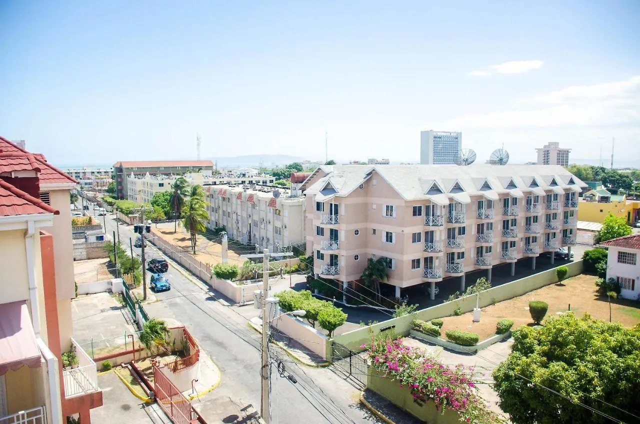 Kensington Apartment @ New Kingston 0*,